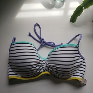 32D Victoria Secret's bikini top